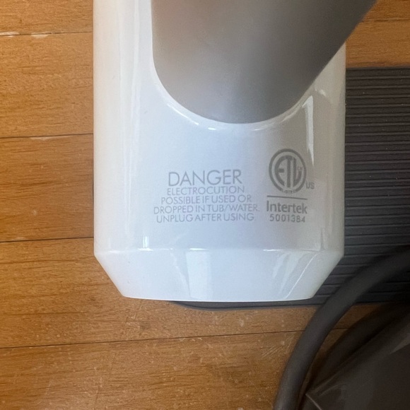 Dyson Hair Dryer - Picture 10 of 11